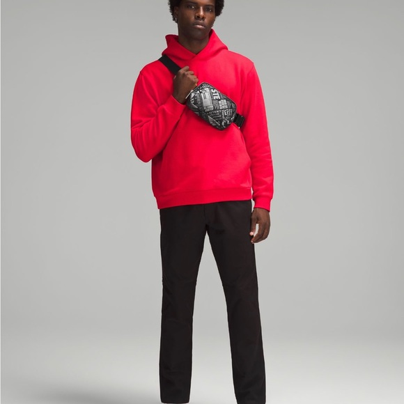 NEW LULULEMON BELT BAG MANIFESTO PRINT - Picture 2 of 8